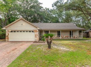 822 Saint Joseph Cv, Niceville, FL 32578