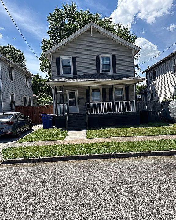 1st image of 1004 Vermont Ave