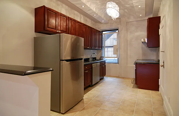 Rented by WAM Partners - William Moses Co. | media 91