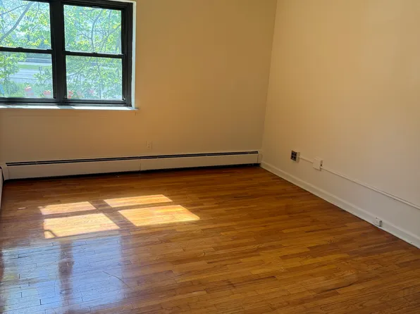 2375 Hudson Terrace image 9 of 14