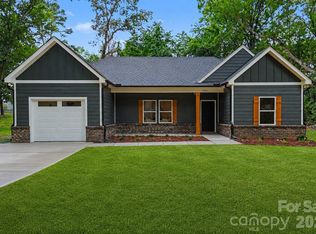 1002 Kingswood Dr, Monroe, NC 28112