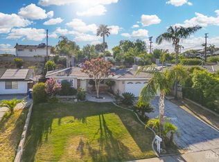 3212 Sterling Rd, Bakersfield, CA 93306