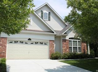 620 Stonebrook Ct, Chesterfield, MO 63005