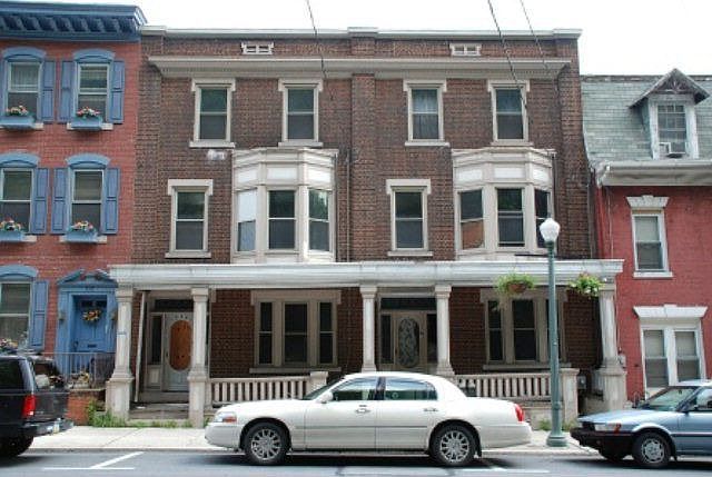 1st image of 356 S Centre St