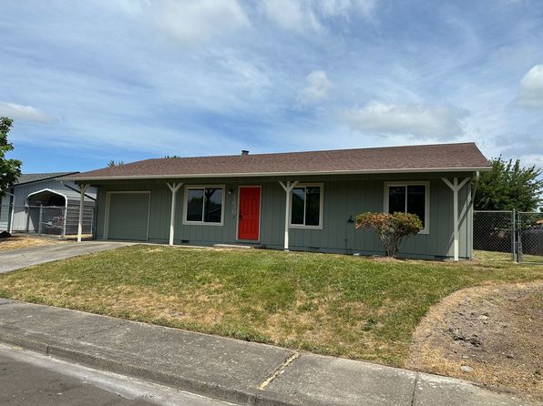 1230 Hemlock Loop
