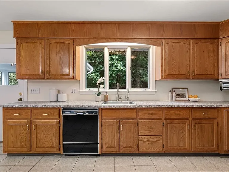 61 Sevland Rd — Photo 9