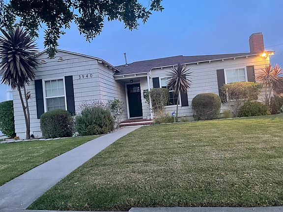 2nd image of 3940 Somerset Dr