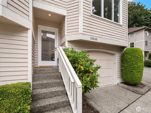 19649 15th Avenue NE, Shoreline, WA 98155