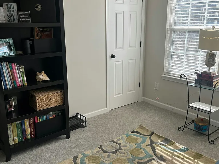 717 Prospect Ln — Photo 21