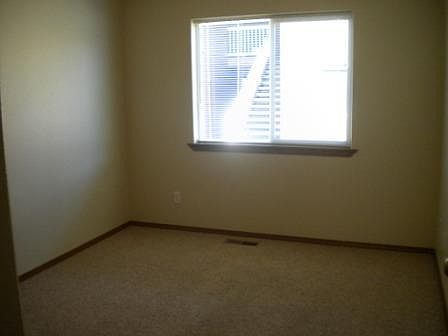 5th image of 564 11th St NE APT 2A
