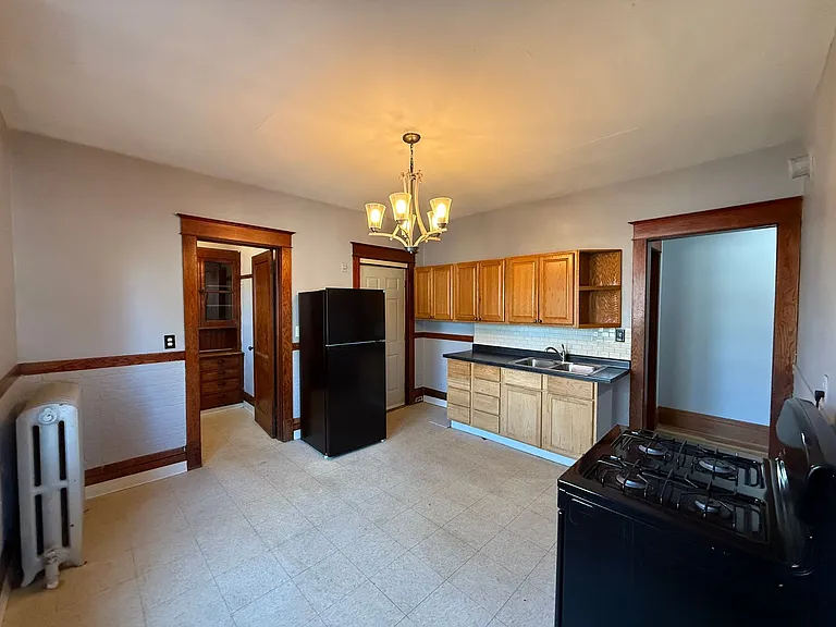 950 Arkwright St — Photo 7