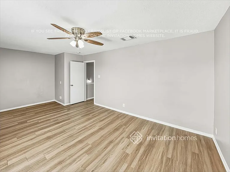 1405 Comfort St — Photo 21