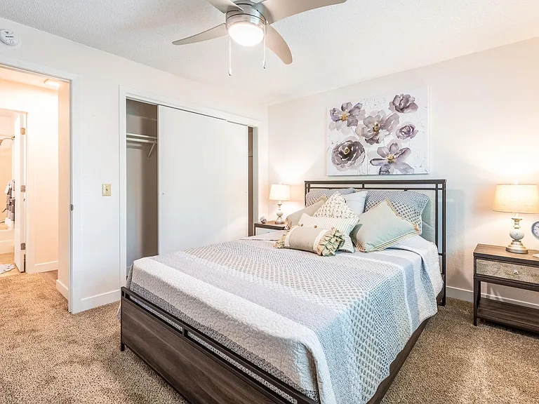 Carriage Oaks Apartments — Photo 8