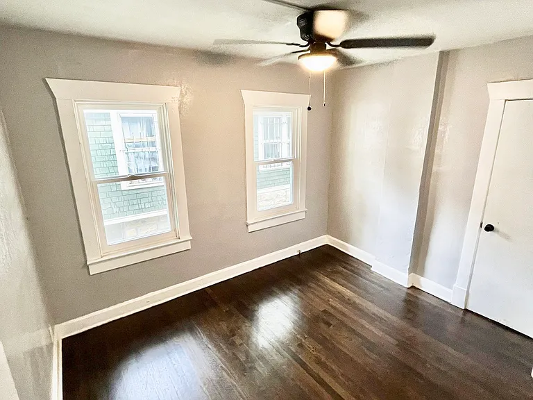 4327 Flora Ave — Photo 11