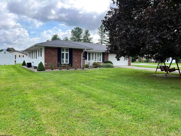 115 16th St, Elkins, WV 26241