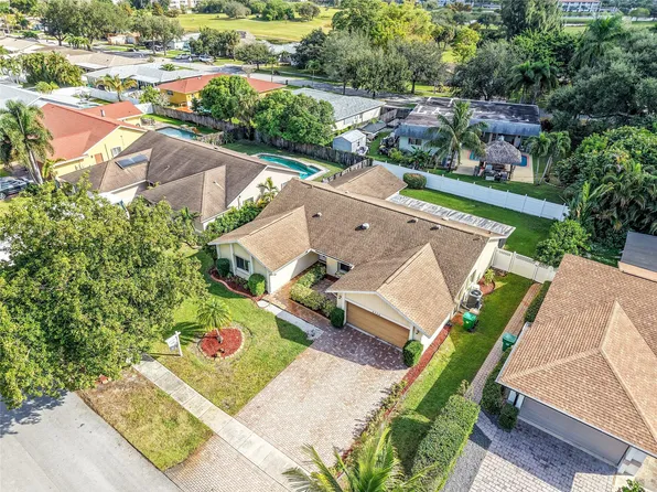 2770 SW 81st Way, Davie, FL 33328