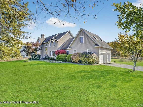 3rd image of 71 Vista Drive