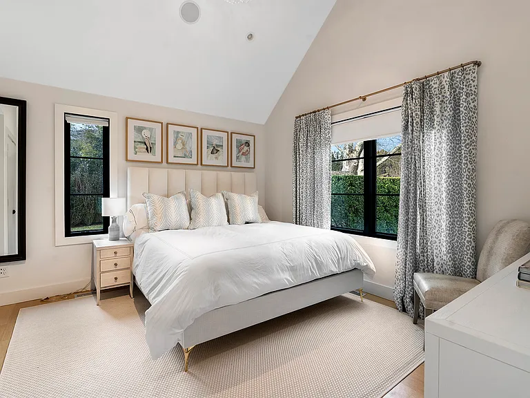 65 Mill Hill Ln — Photo 12