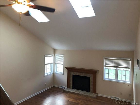 2nd image of 24 Hastings Dr