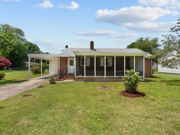 113 Palmyra Dr, Suffolk, VA 23434