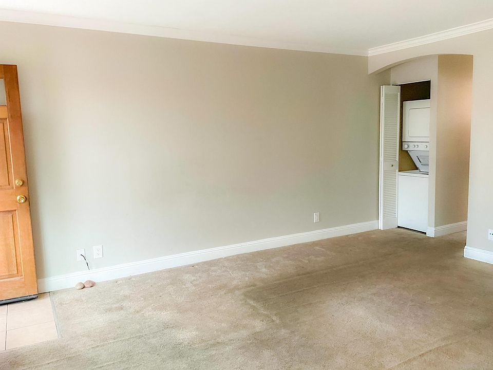 1st image of 4127 38th St Unit 12