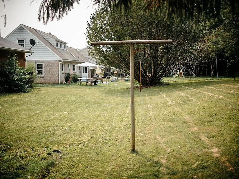425 Spring Dr — Photo 4