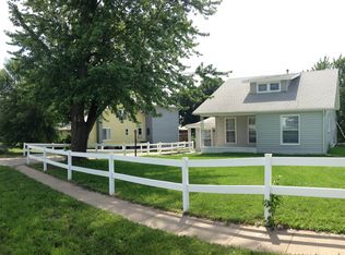 22215 S 96th St, Hickman, NE 68372