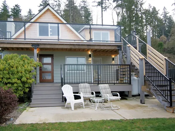 3939 Beach Drive E, Port Orchard, WA 98366