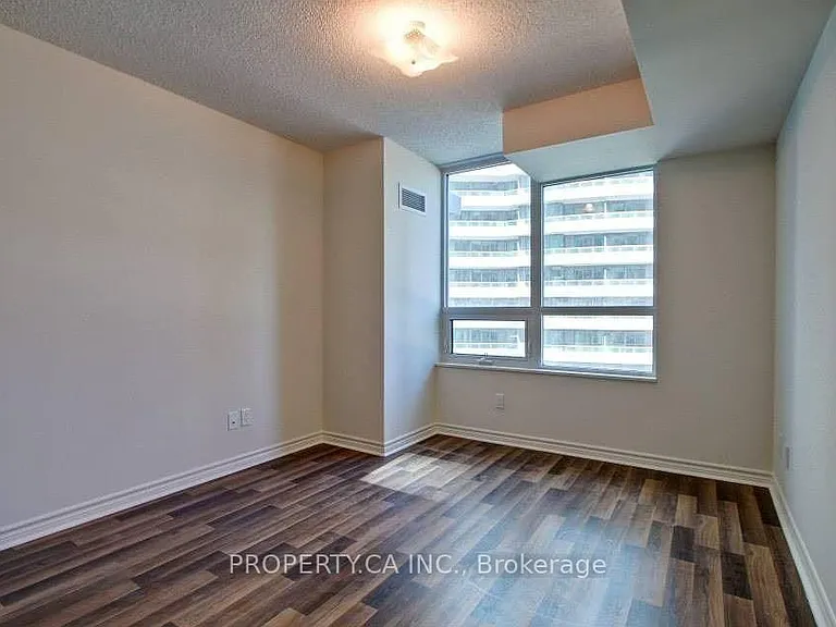 25 Lower Simcoe St #803 — Photo 28