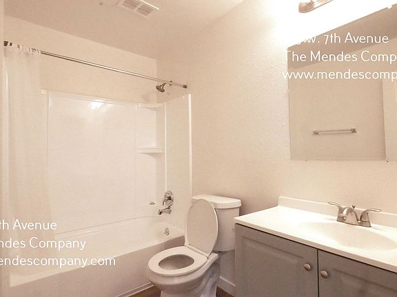 4th image of 443 W 7th Ave APT B