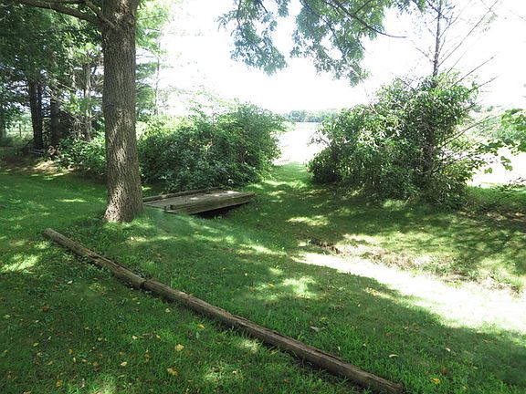 3rd image of 19311 Norwood Dr