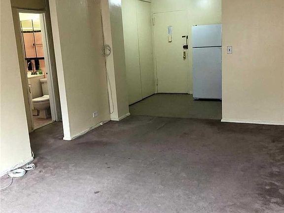 2nd image of 87-15 165th St #6J
