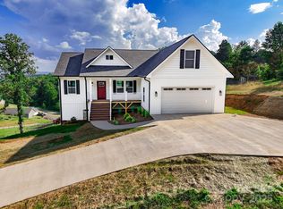220 Pine Ridge Rd, Mars Hill, NC 28754