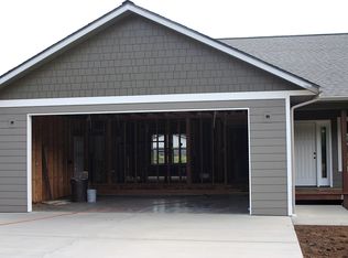 73 Sand Trap Ln, Aberdeen, WA 98520