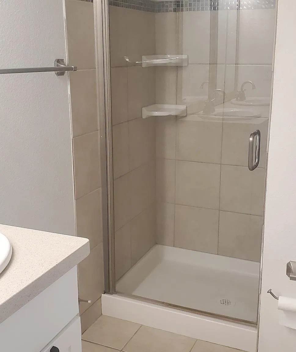 Studio, 650 sqft, $1,500 — Photo 3