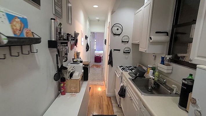 1st image of 1711 2nd Ave #2S