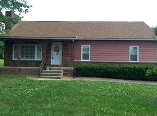 18779 Crab Orchard Rd, Marion, IL 62959