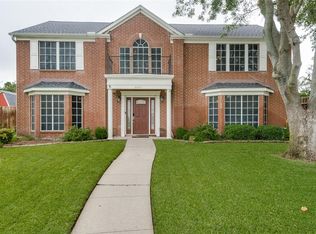 2057 Vista Dr, Lewisville, TX 75067
