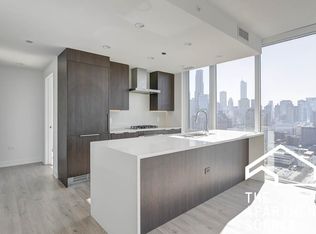 321 W Hill St #1001, Chicago, IL 60610