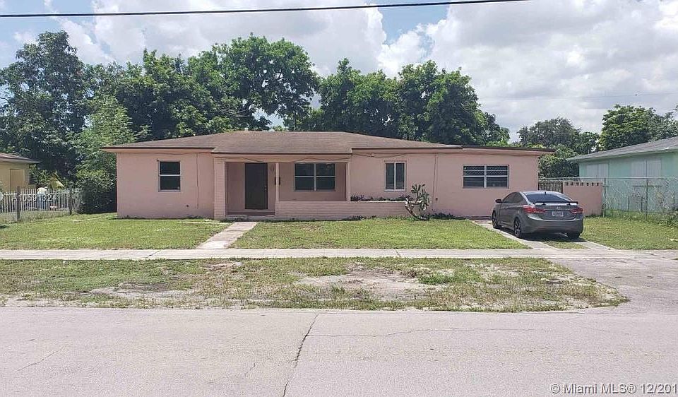 1st image of 590 NW 191st St #590
