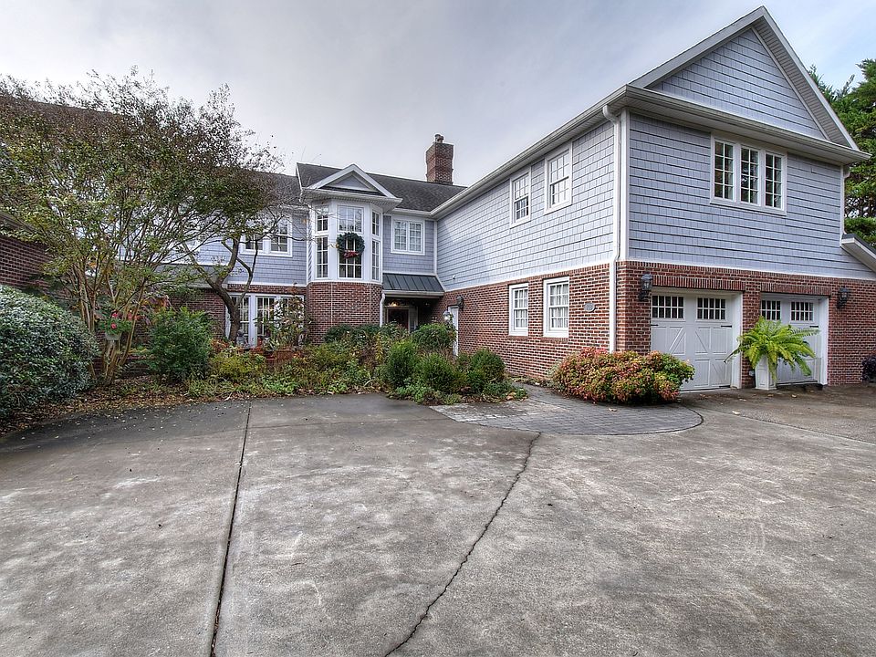 1st image of 103 Willow Creek Ln