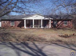 2726 SE Allen Dr, Topeka, KS 66605