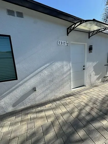 Floor plan 7317 1/2 Garden Grove