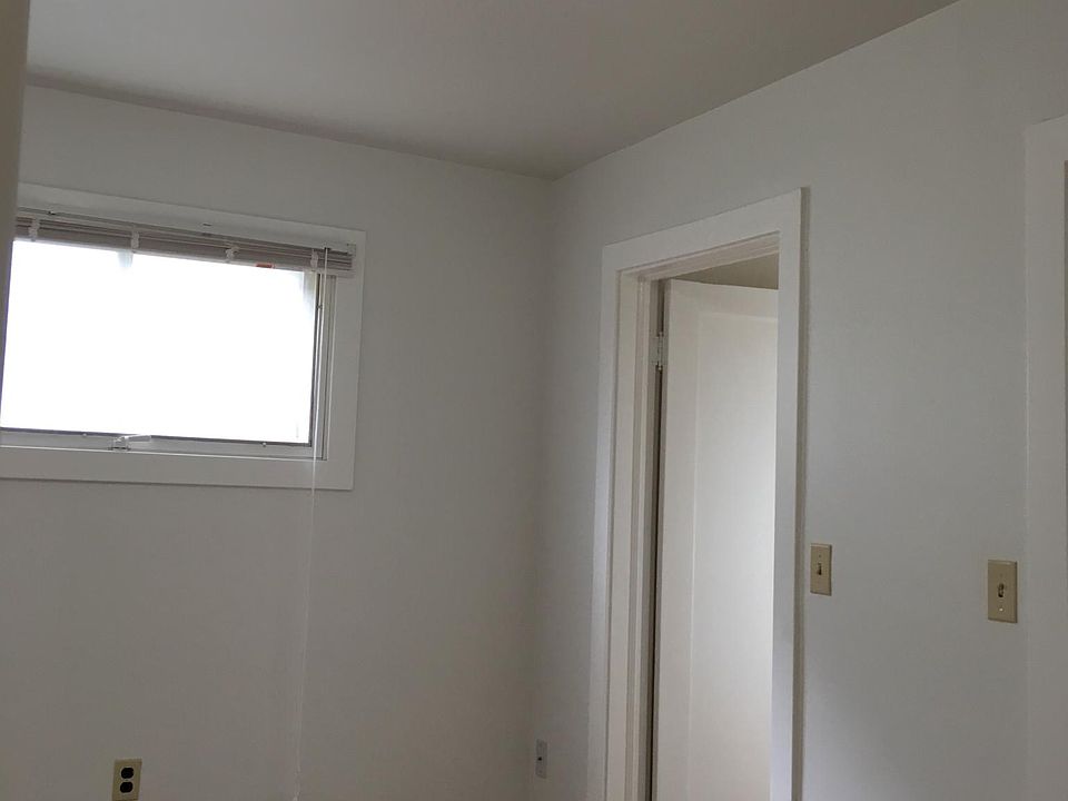 1st image of 1024 W Jackson Ave #A