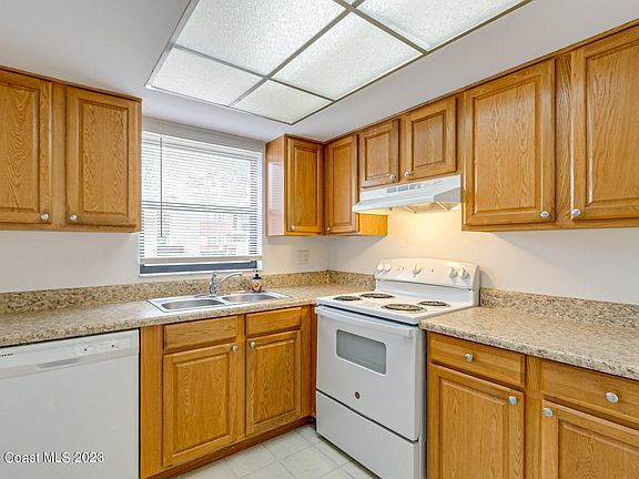 5th image of 2721 Golf Lake Cir APT 1712