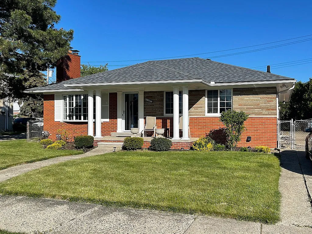 22260 Kelly Rd photo 1