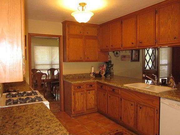 2nd image of 646 Agua Caliente Dr
