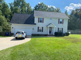 108 Grapevine Cir, Raeford, NC 28376