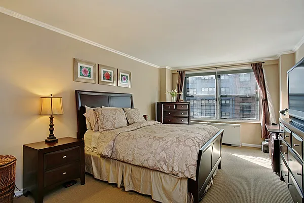 Sold by Corcoran | media 15