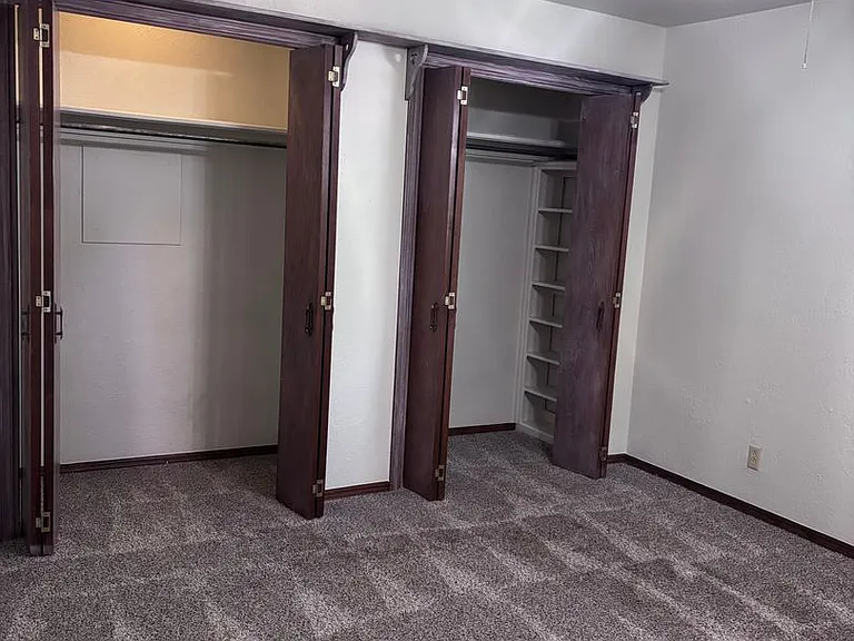 802 Amity Ln — Photo 25